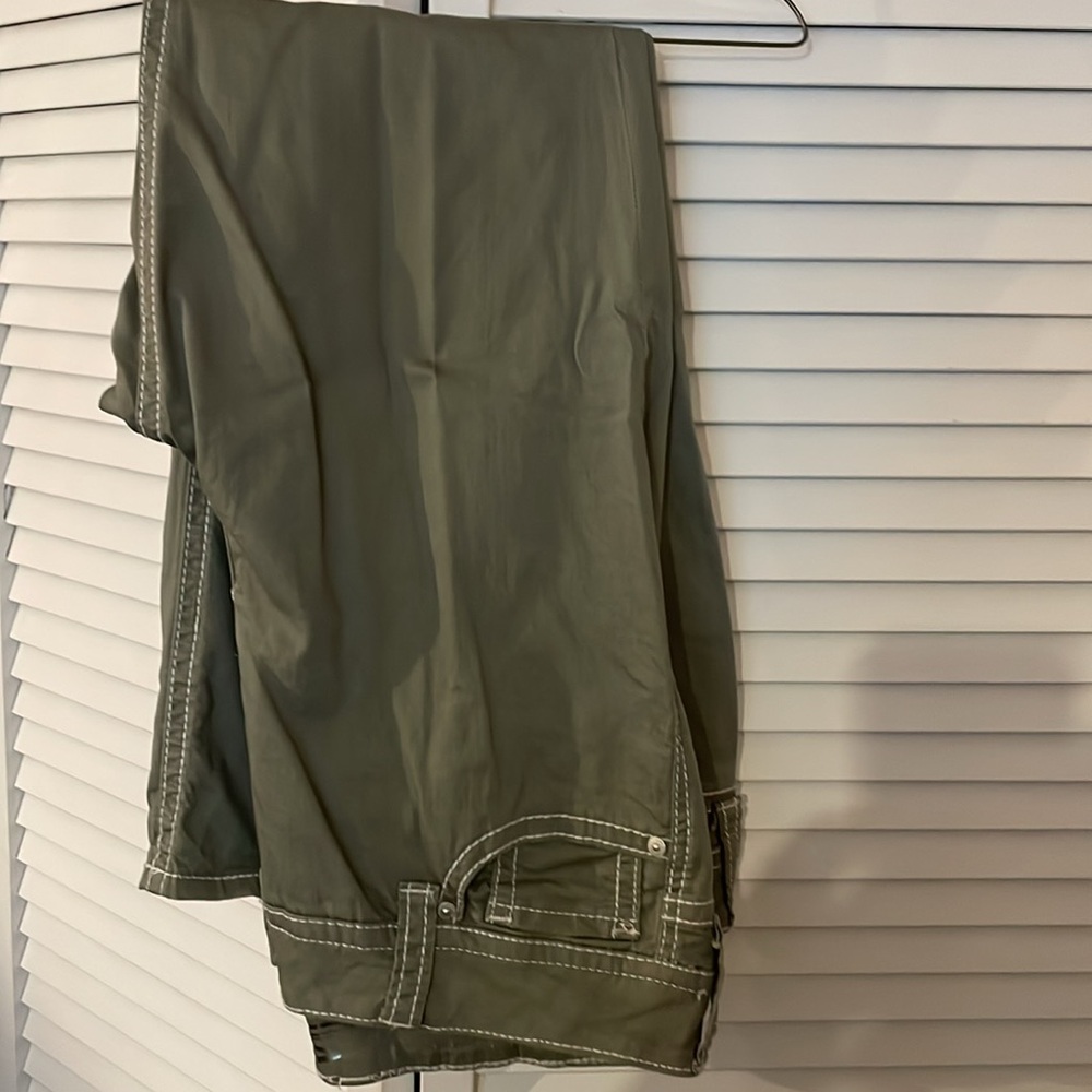Women’s Pants NWOT - Picture 3 of 3